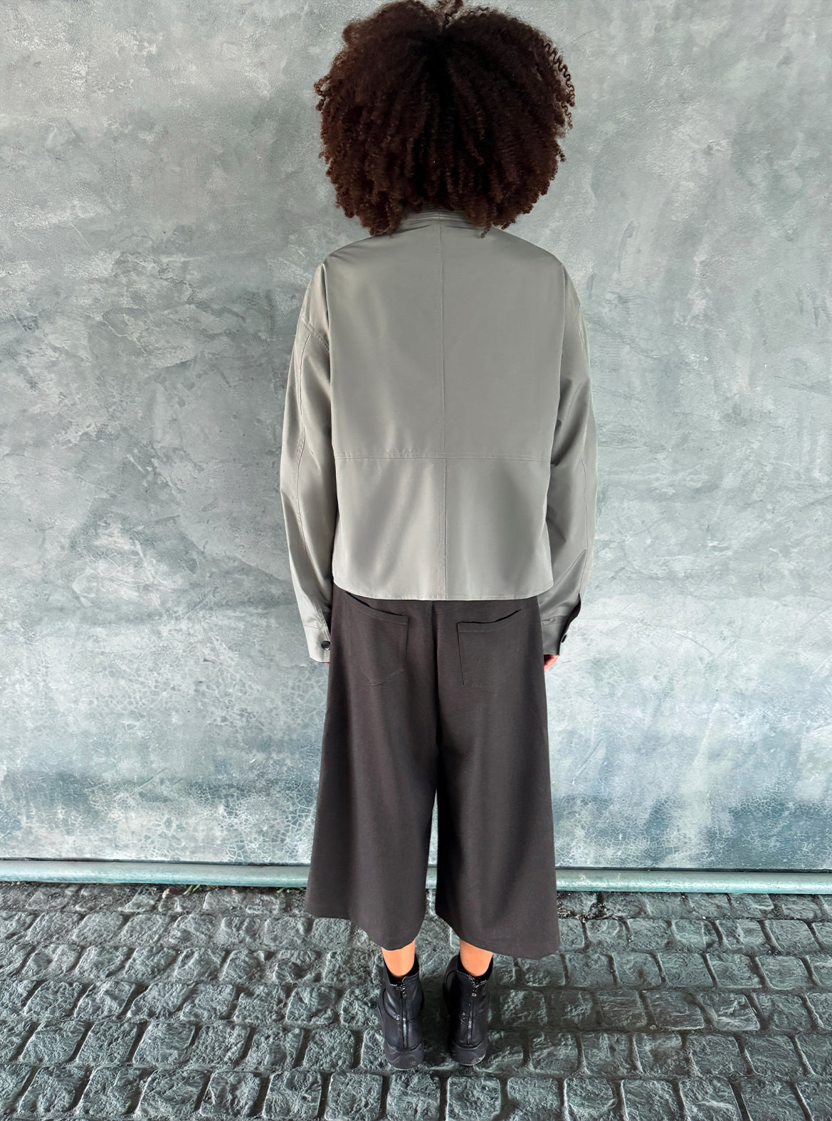 Sheer Mid-Length Trouser